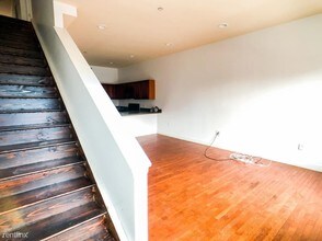 1830 W Diamond St-Unit -Unit 2 in Philadelphia, PA - Foto de edificio - Building Photo
