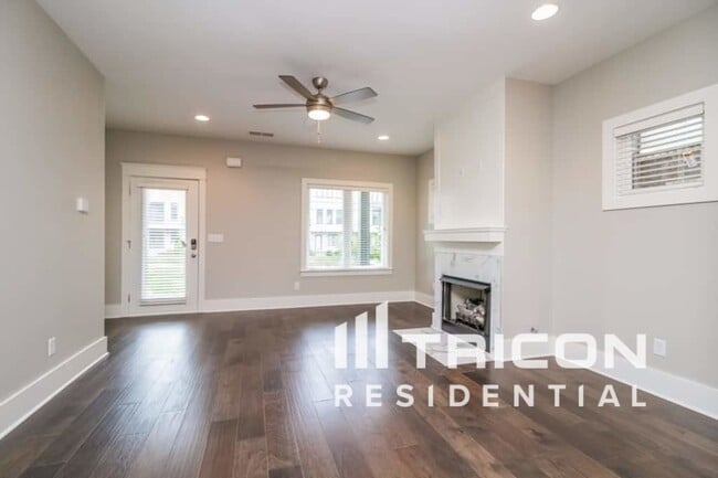 1240 Hillwood Private Cove in Nashville, TN - Building Photo - Building Photo
