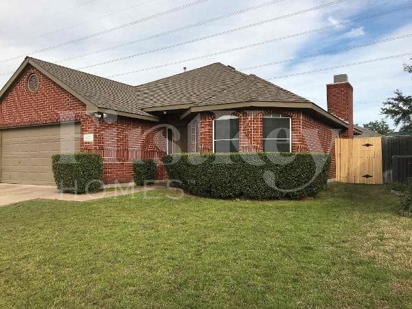 5621 Wellston Dr in Arlington, TX - Building Photo - Building Photo