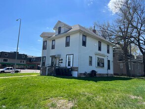 233 S Duluth Ave in Sioux Falls, SD - Building Photo - Building Photo