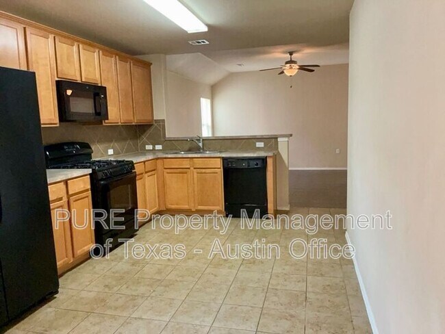 7505 Cedar Edge Dr in Austin, TX - Building Photo - Building Photo
