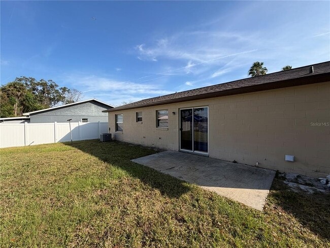 904 Emma St in Daytona Beach, FL - Building Photo - Building Photo