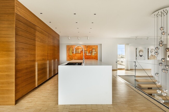 property at 2600 Ave Pierre-Dupuy