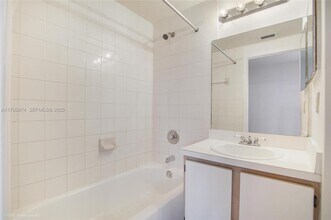 745 SW 148th Ave in Davie, FL - Building Photo - Building Photo