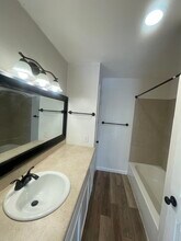 8545 Midpark Rd, Unit 36 in Dallas, TX - Building Photo - Building Photo