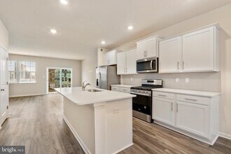 7106 Delegate Pl in Frederick, MD - Building Photo - Building Photo