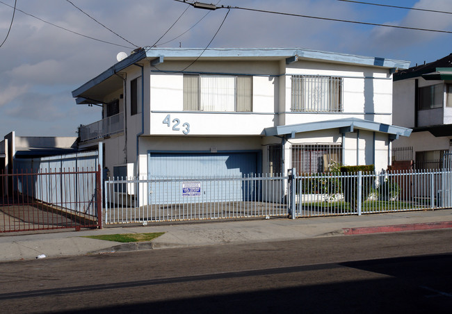 423 Venice Way in Inglewood, CA - Building Photo - Building Photo