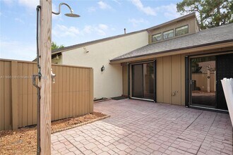 244 Pleasant Wood Dr in Wellington, FL - Building Photo - Building Photo