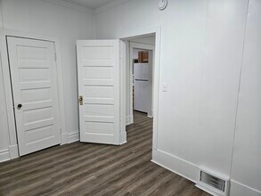 812 Duluth Ave N in Thief River Falls, MN - Building Photo - Building Photo
