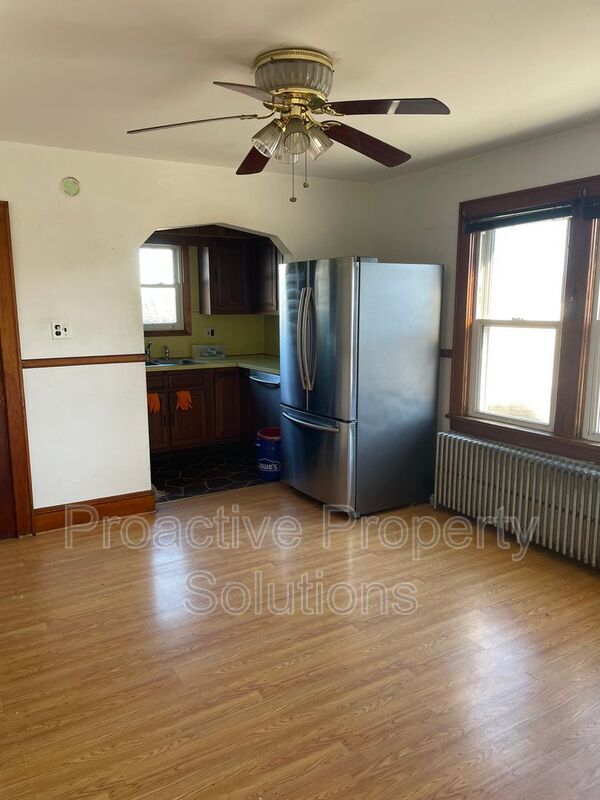825 W 15th St in Hazleton, PA - Building Photo - Building Photo