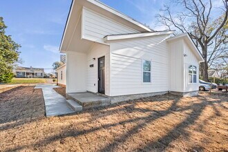 1375 Cooper St in Memphis, TN - Building Photo - Building Photo