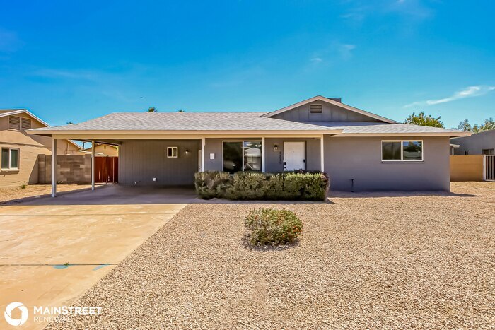 2317 W El Moro Cir in Mesa, AZ - Building Photo