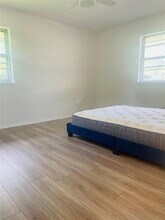 1929 Meeker Dr in The Village, OK - Building Photo - Building Photo