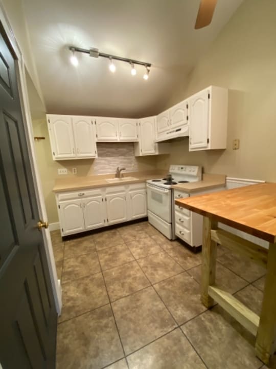 69 Greenwood Ave in Bethel, CT - Building Photo
