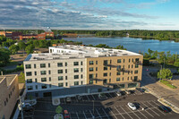 Berkshire Stevens Point - Seniors (55+) in Stevens Point, WI - Building Photo - Building Photo