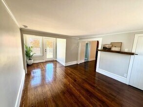 326 Fish Rd in Tiverton, RI - Building Photo - Building Photo