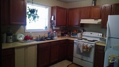 207 Hickory Glen in Centerville, GA - Building Photo - Building Photo