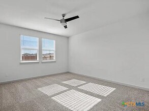 333 Fairfax Ave in San Marcos, TX - Building Photo - Building Photo