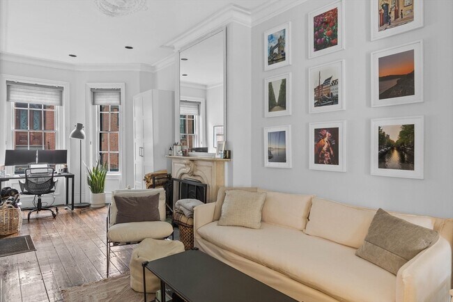 4 Cazenove St in Boston, MA - Building Photo - Building Photo