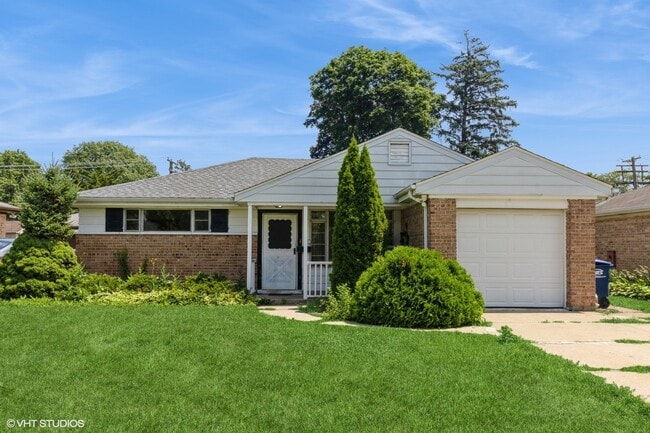 property at 1039 S 3rd Ave