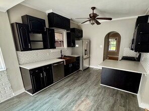 1208 Audubon Pkwy in Louisville, KY - Building Photo - Building Photo