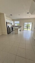 3432 W 113th St in Hialeah, FL - Building Photo - Building Photo