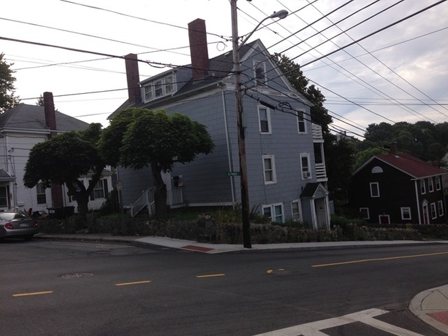 20 Blynman Ave in Gloucester, MA - Building Photo - Building Photo