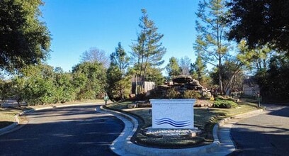 23 N Shore Cir in Waco, TX - Building Photo - Building Photo