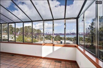 110 Lincoln Dr in Sausalito, CA - Building Photo - Building Photo