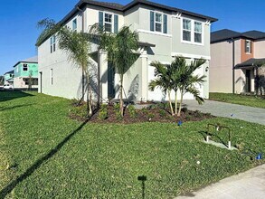 11807 71st Ave E in Palmetto, FL - Building Photo - Building Photo