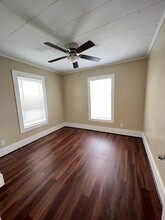 7213 Terrell St in Groves, TX - Building Photo - Building Photo