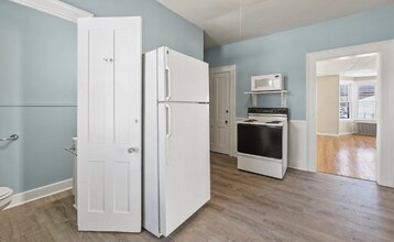 15 N Summer St in Adams, MA - Building Photo - Building Photo