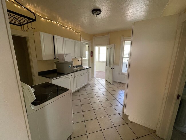 1229 12th St in Greeley, CO - Building Photo - Building Photo