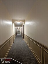 2423 N Kedzie Blvd, Unit #2420-102 in Chicago, IL - Building Photo - Building Photo