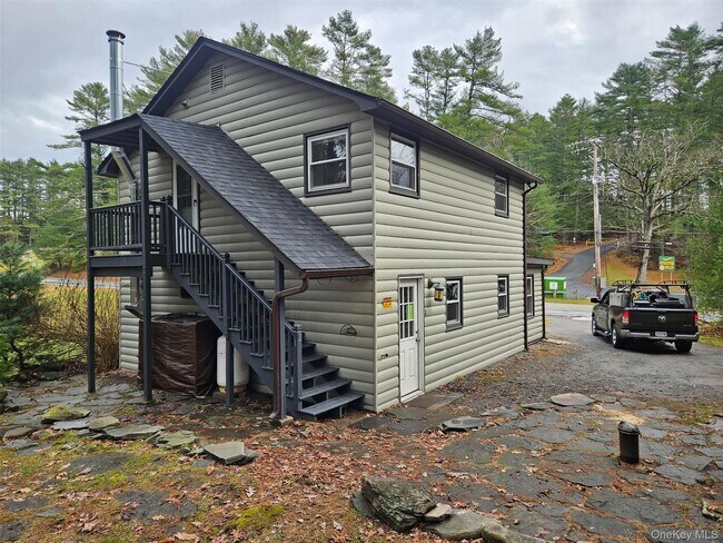 639 State Rte 55 in Eldred, NY - Building Photo - Building Photo