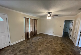 411 S Audubon Dr in Albany, GA - Building Photo - Building Photo