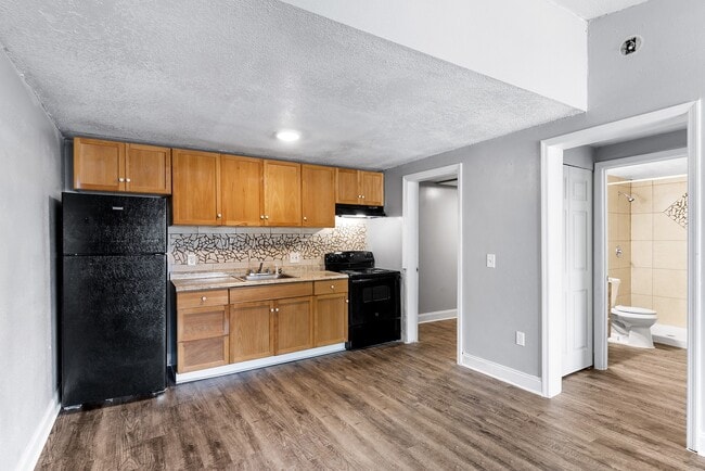 Orlando Terrace in Orlando, FL - Building Photo - Building Photo