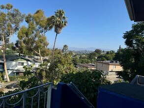 1461 Carroll Ave, Unit 3 in Los Angeles, CA - Building Photo - Building Photo