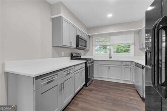 2683 Rockcliff Rd SE in Atlanta, GA - Building Photo - Building Photo