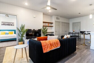 3930 Westcliff Rd in Grand Prairie, TX - Building Photo - Building Photo