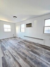1202 Hillside Pl in North Bergen, NJ - Building Photo - Building Photo