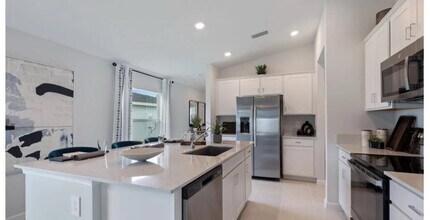 682 Papillon St SW in Palm Bay, FL - Building Photo - Building Photo