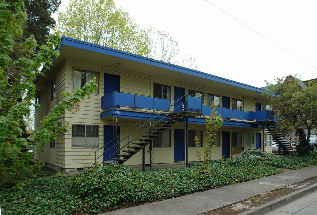 Greekside Apartments in Corvallis, OR - Foto de edificio