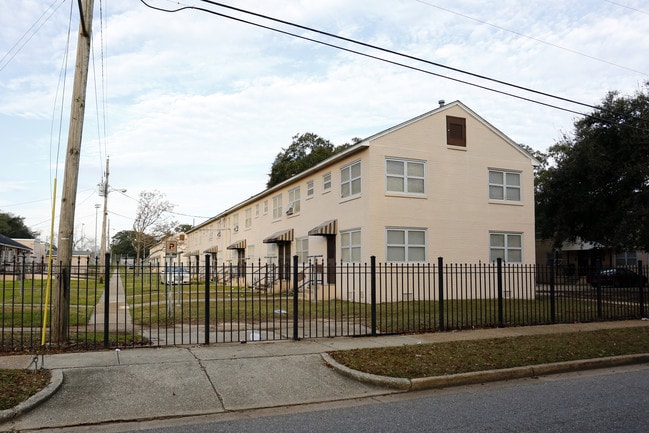 Oaklawn Homes in Mobile, AL - Foto de edificio - Building Photo