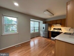 20782 Apollo Terrace in Ashburn, VA - Building Photo - Building Photo