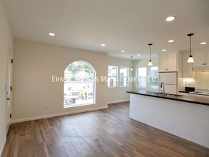 6229 Cerritos Ave-Unit -#A in Long Beach, CA - Building Photo - Building Photo