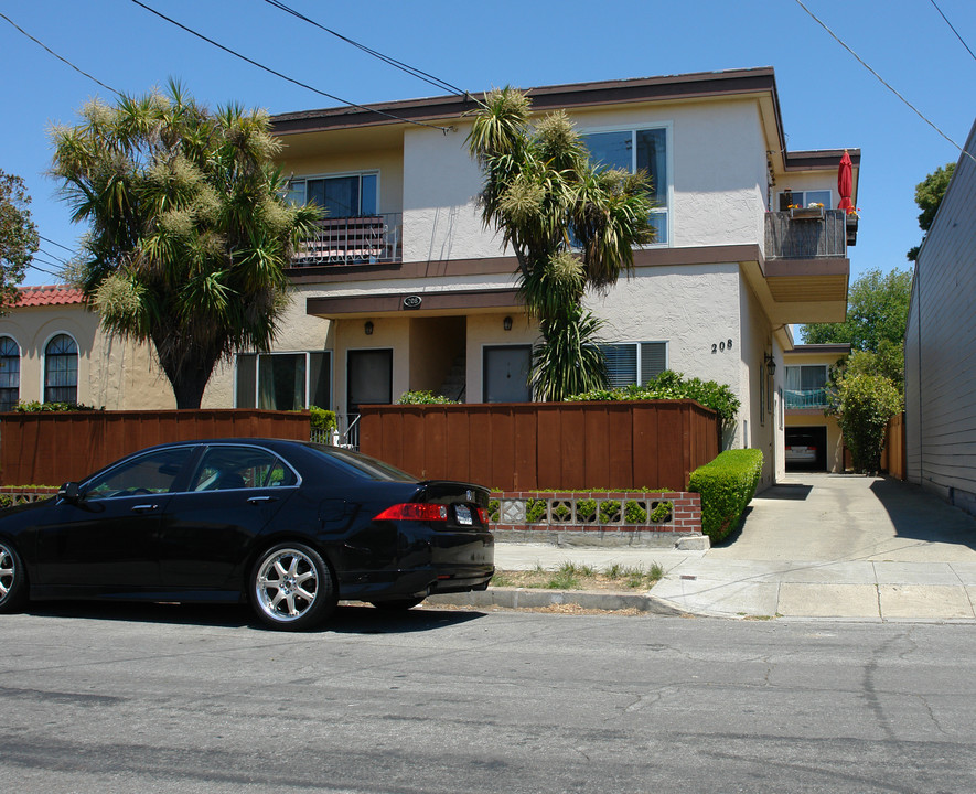 208 Myrtle Rd in Burlingame, CA - Building Photo