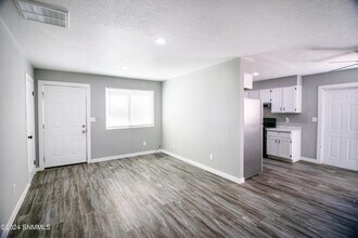1306 Wyoming Ave-Unit -1 in Las Cruces, NM - Building Photo - Building Photo