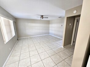 722 Ridge Rd in Lantana, FL - Building Photo - Building Photo