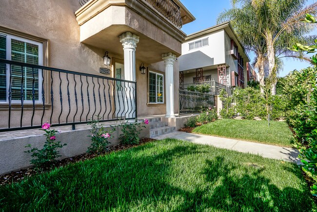 7522 Fountain Ave, Unit 7522 in West Hollywood, CA - Building Photo - Building Photo